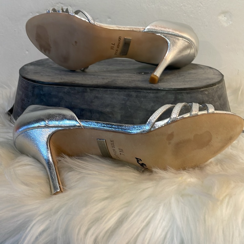 #0165 - Badgley Mischka Women's Silver Heels-Worn 1 time-7 - Picture 8 of 12